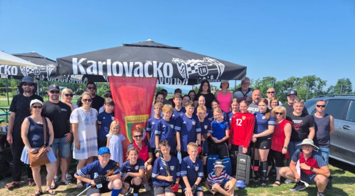 (HOKEJ NA TRAVI): Naraščajniki Moravskih Toplic so osvojili 1. turnir »Majerje 2026«